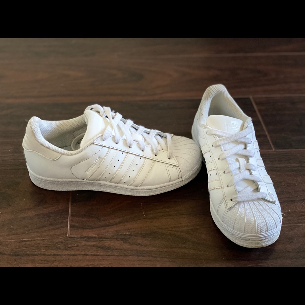 Adidas Size 6.5 Women’s